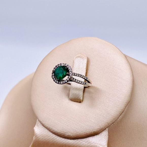 925 Sterling Silver Green & White Topaz Halo Ring - Picture 10 of 14